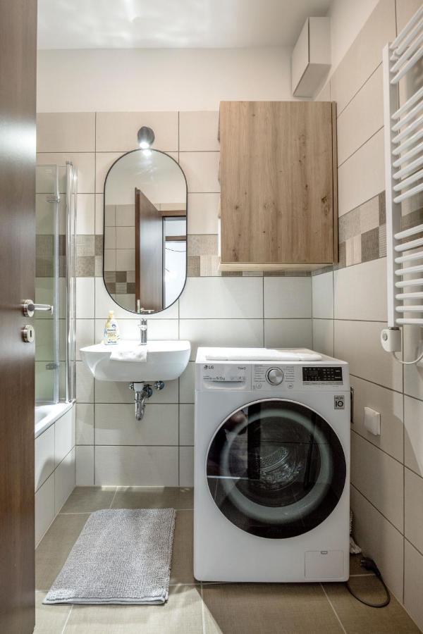 Walnut Tree Apartment Budapest Luaran gambar