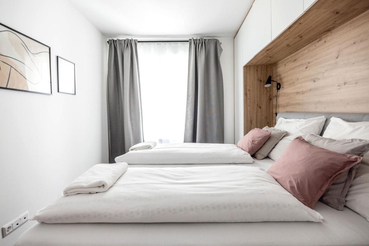 Walnut Tree Apartment Budapest Luaran gambar